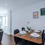 Centre With Balcony & Free Parking York