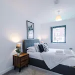 Centre With Balcony & Free Parking York