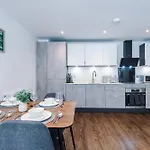 Apartman Centre With Balcony & Free Parking