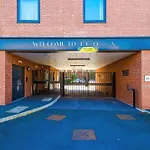 Centre With Balcony & Free Parking Apartman *