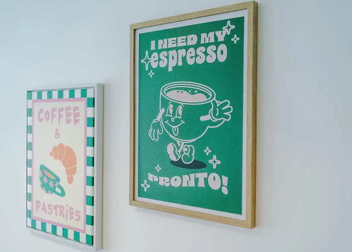 2 Bed Flat Centre With Free Parking