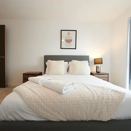 Centre Pad - Free Parking And Private Gym! Йорк