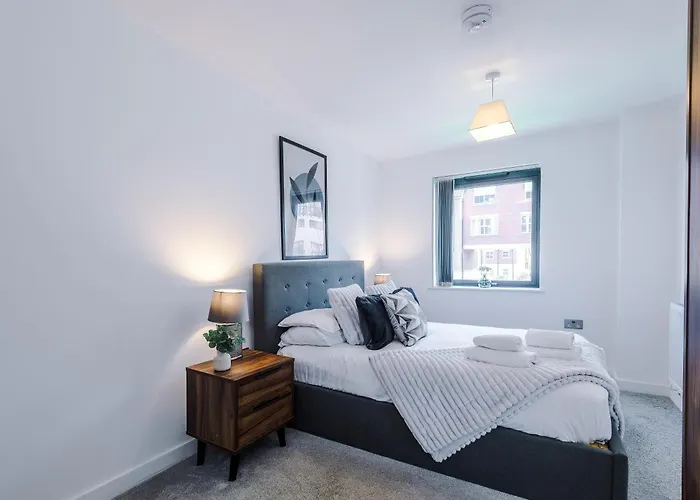 2 Bed Flat Centre With Free Parking יורק